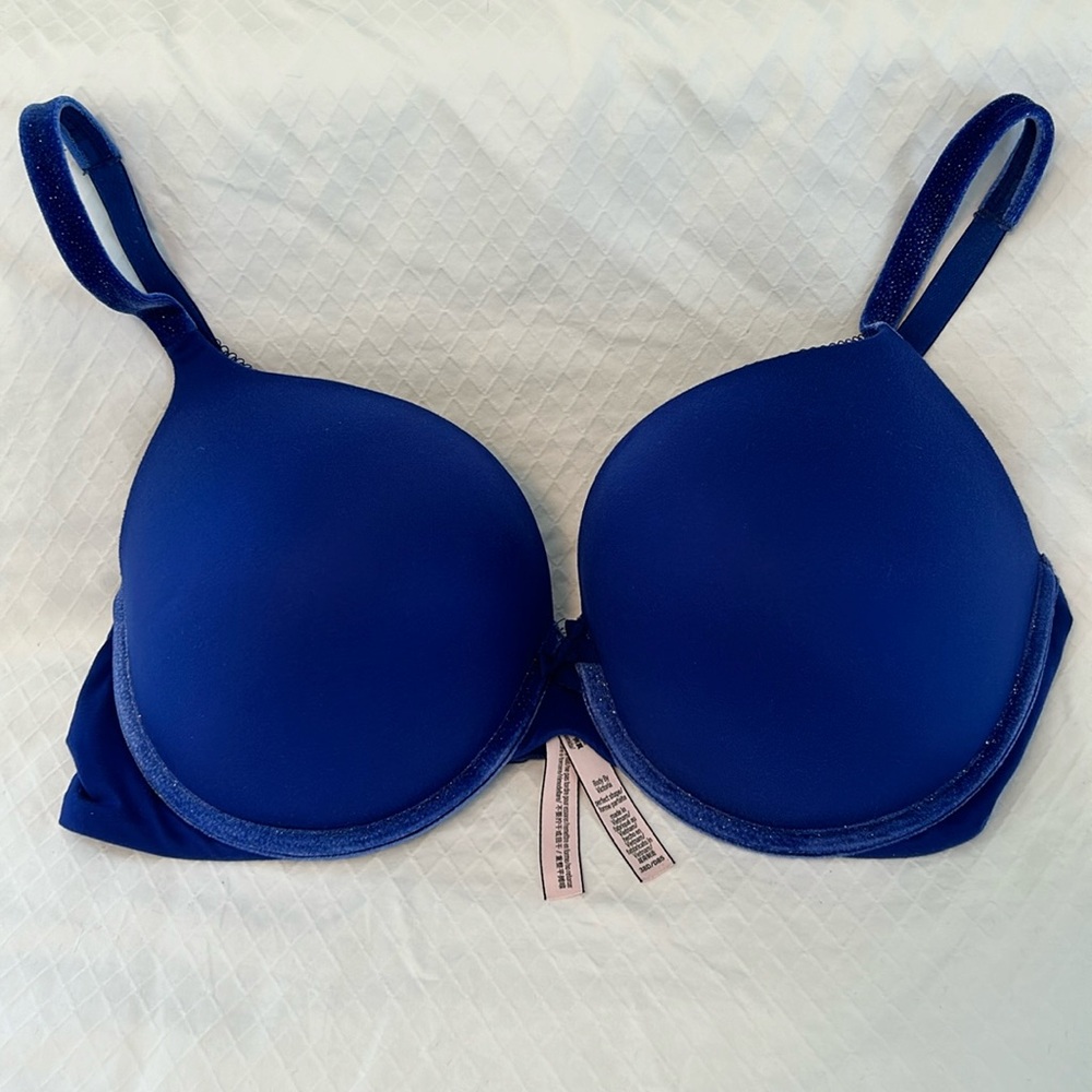 Victoria’s Secret Body by Victoria perfect shape 38D